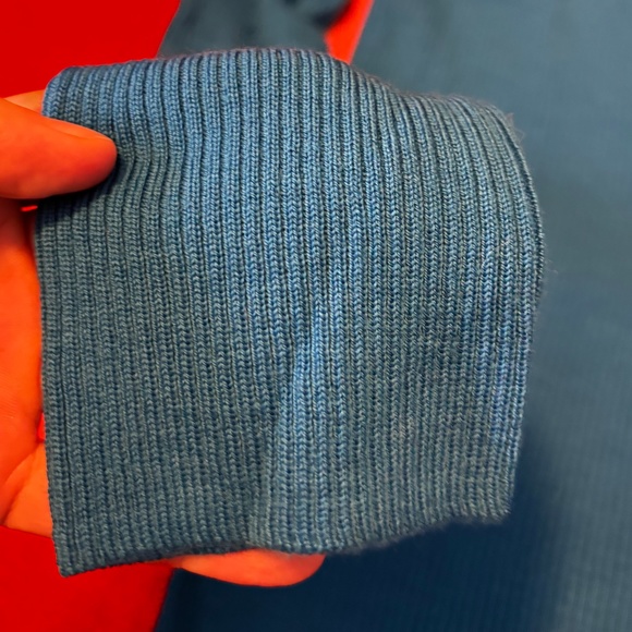 Uniqlo blue extra fine 100% merino wool ribbed turtleneck sweater NWT - Picture 4 of 8